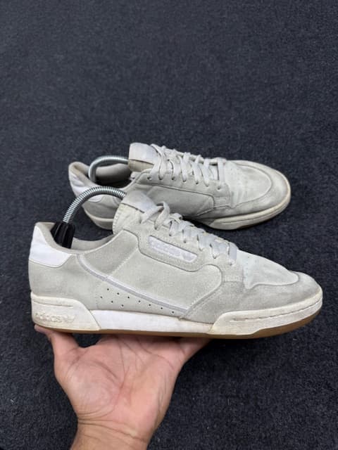 ADIDAS Originals Men off White Continental 80 Solid Suede Sneakers UK9.5