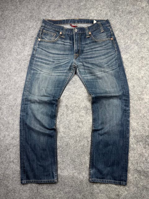 Authentic Pre-Loved Levi's 504 Regular Straight Fit Jeans - Medium Blue Wash | Size W34