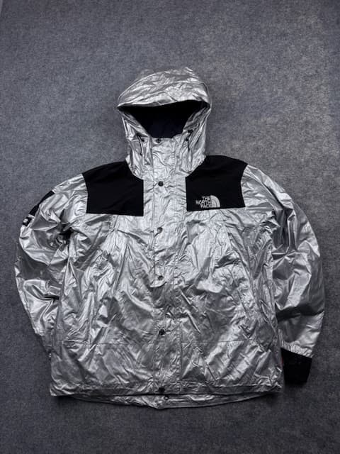 Supreme x The North Face Metallic Mountain Jacket - Silver & Black | Size L