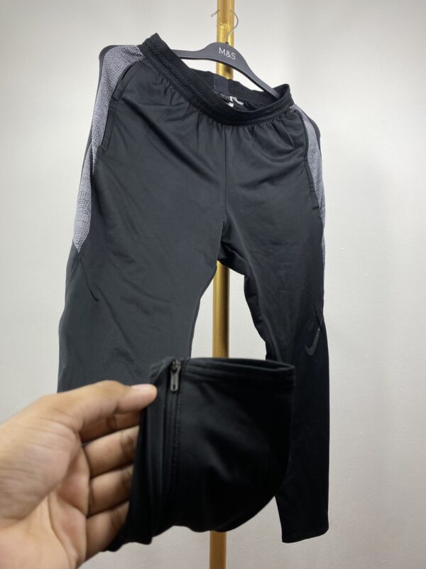 Nike DRI-FIT track pant - Image 4