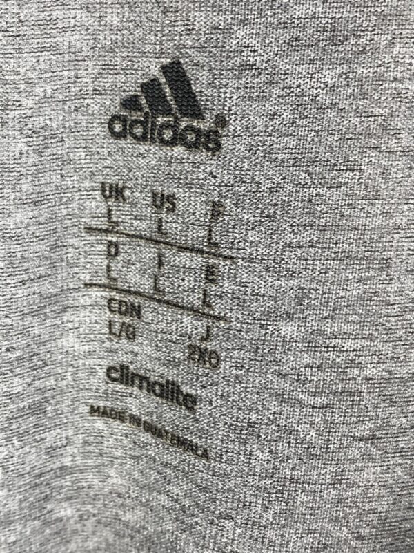 Adidas sport T-shirt - XL - Image 4