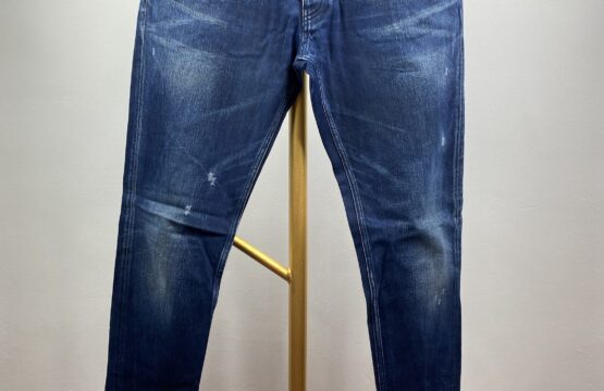 Denim jeans - W34 L43
