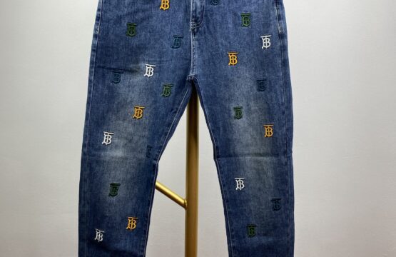 Denim jeans - W28 L39