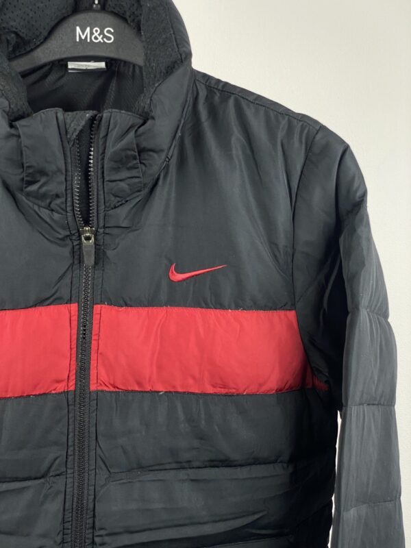 NIKE PUFFER LIGHT WEIGHT WINTER JACKET - LARGE - Image 2