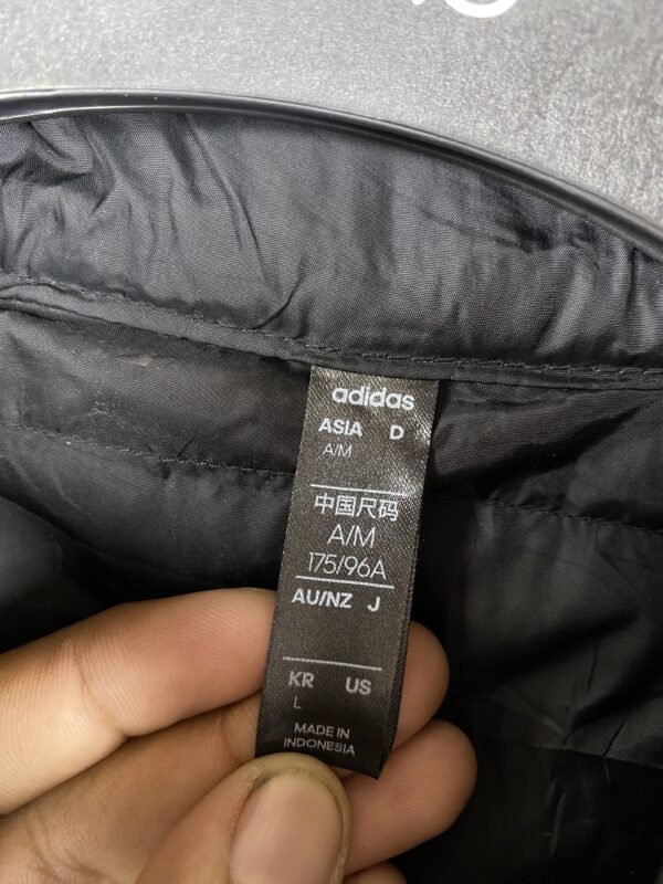 Adidas puffer light weight winter jacket - MEDIUM - Image 5