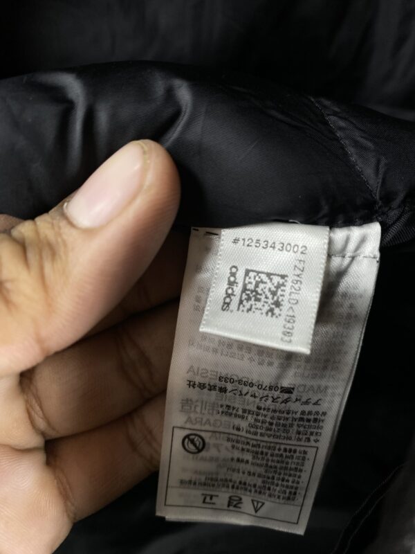 Adidas puffer light weight winter jacket - MEDIUM - Image 6