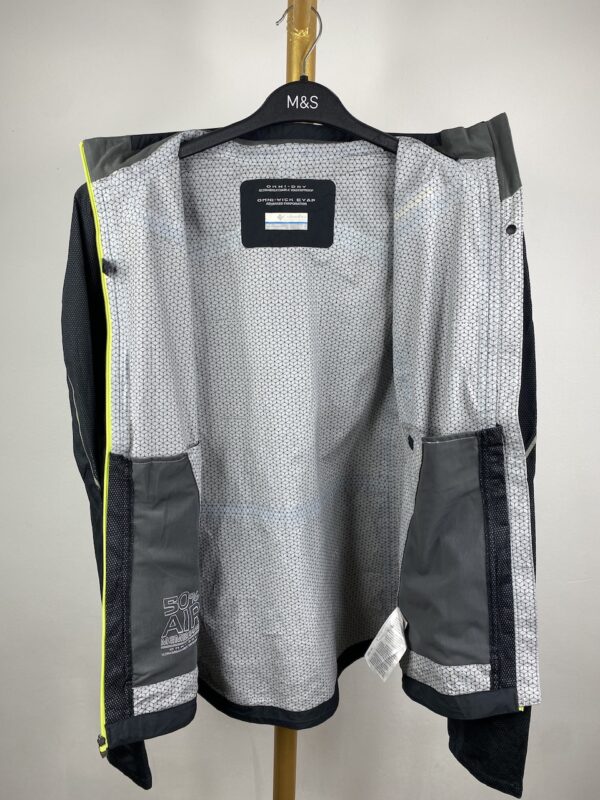 Columbia omni-dry ultra breathable water proof jacket - Image 8