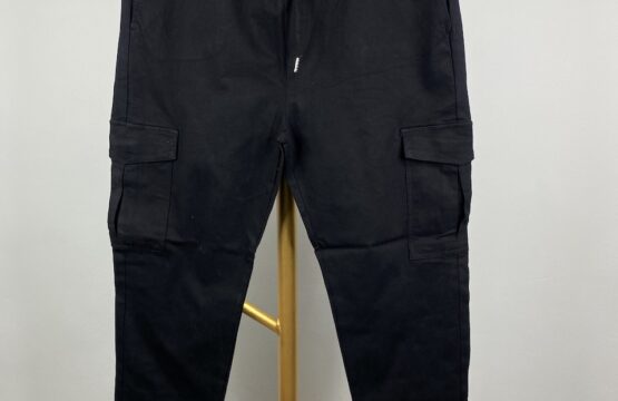 Black stretchable cargo pants - LARGE