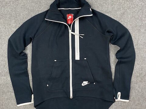 NIKE TRACK JACKET WOMEN- MEDIUM