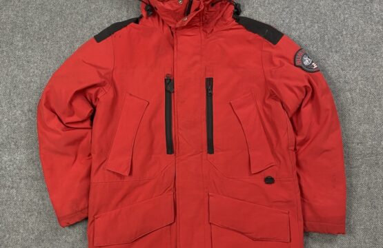HUMAN UNITED MOVEMENT PUFFER JACKET- SMALL