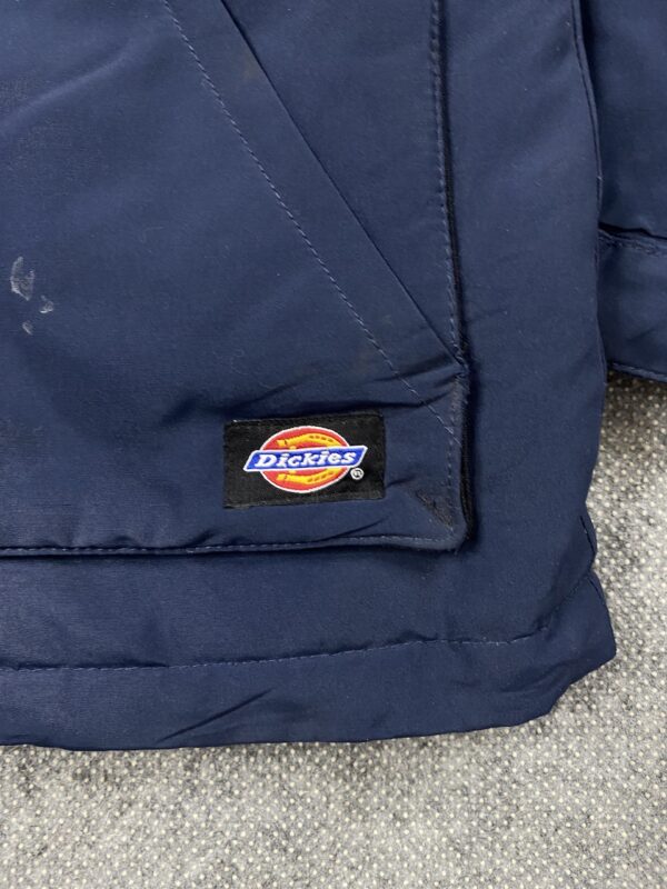 Dickies puffer jacket heavy quality- MEDIUM - Image 3