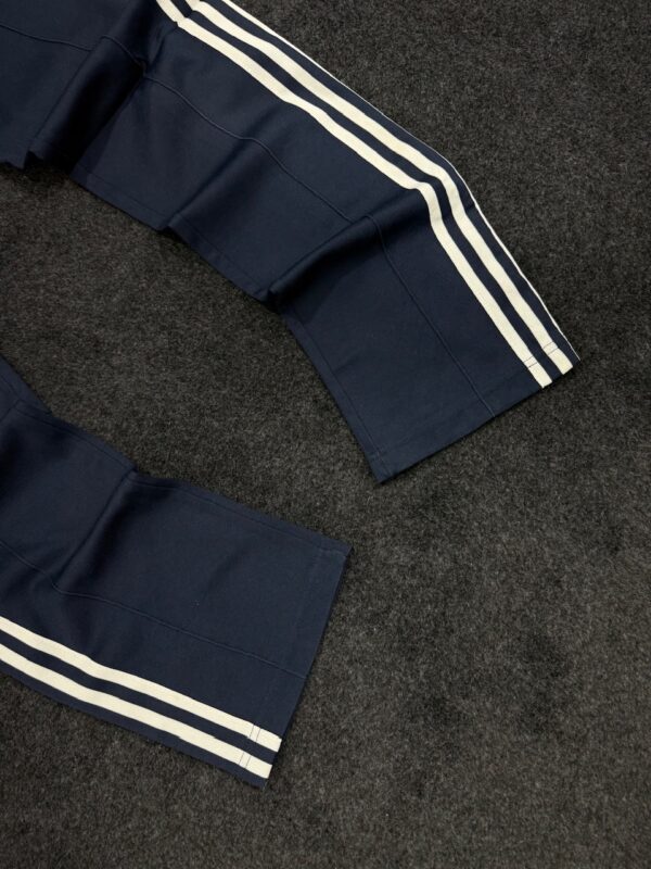 Adidas original track pant- MEDIUM - Image 3