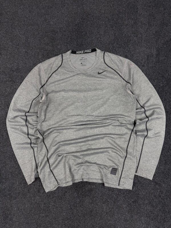 Nike pro T-shirt