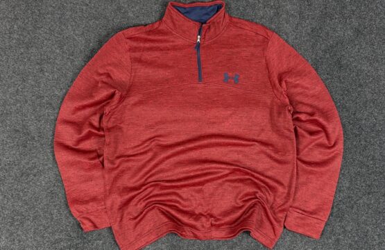 Under armour full sleeve T-shirt with zip