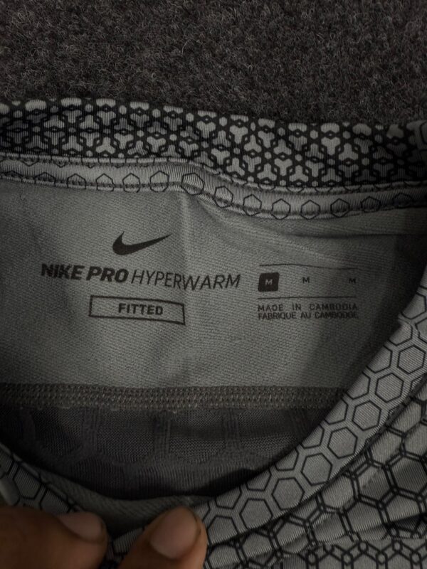 NIKE PRO HYPERWARM FITTED T-SHIRT - MEDIUM - Image 5
