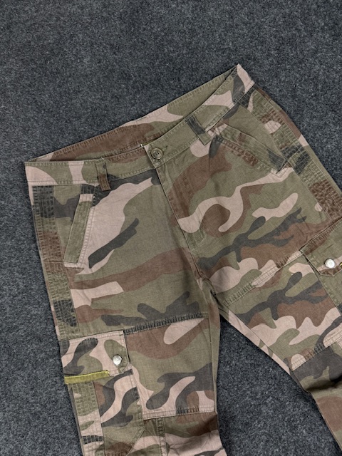 JOURNEY CAMOUFLAGE CARGO PANTS - W32 L40 - Image 2