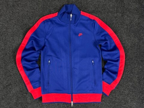 NIKE SPORT WEAR WOMEN TRACK JACKET - MEDIUM