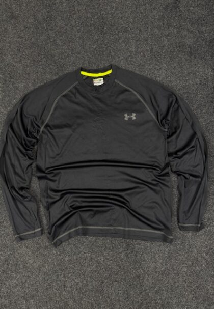 Under armour heatgear loose T-shirt - SMALL
