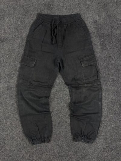 BLACK CARGO PANTS - SMALL