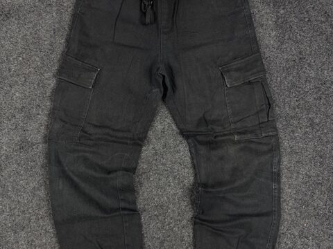 BLACK CARGO PANTS - SMALL
