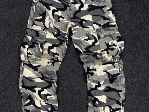 Camouflage cotton cargo pants - W30 L38