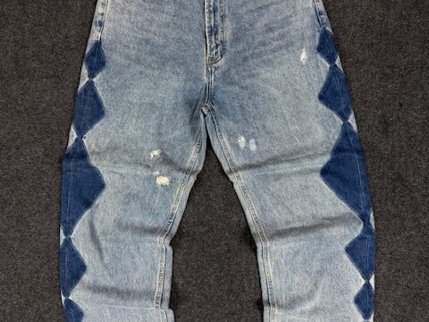 YES EYE SEE BAGGY VINTAGE JEANS. - W32 L41