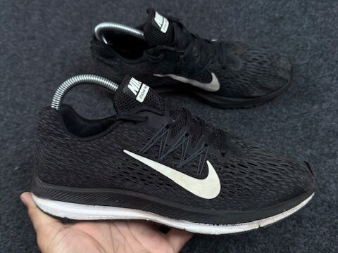 Nike Zoom winflo 5 running shoes UK6.5