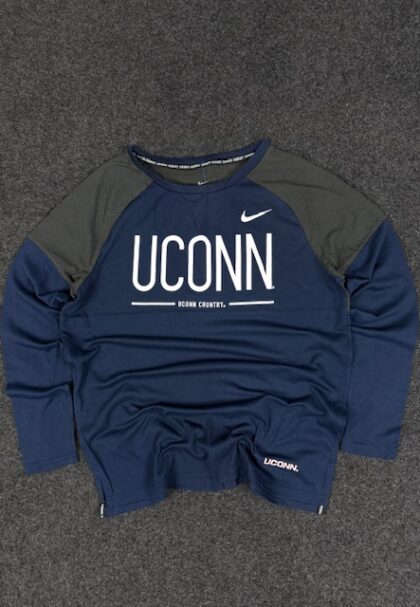 NIKE DRI FIT UCONN COUNTRY T-SHIRT - SMALL
