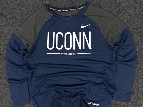 NIKE DRI FIT UCONN COUNTRY T-SHIRT - SMALL