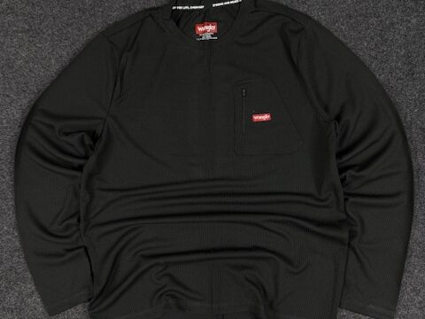 Wrangler activewear black T-shirt - MEDIUM