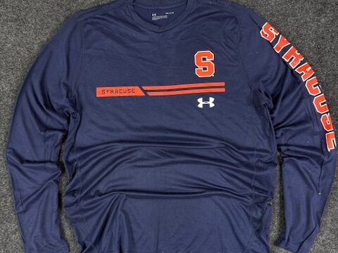 UNDER ARMOUR ACTIVEWEAR T-SHIRT - M/L