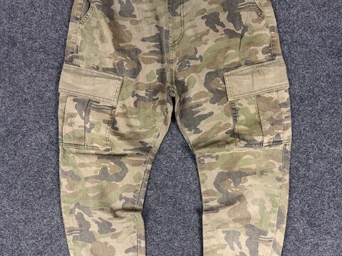 VINTAGE CAMOUFLAGE CARGO PANTS  - MEDIUM