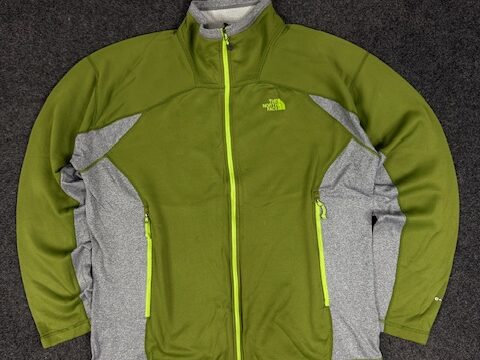THE NORTH FACE ACTIVEWEAR TRACK JACKET - L/XL