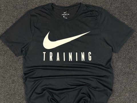 THE NIKE TEE DRI FIT ATHLETIC CUT T-SHIRT - LARGE