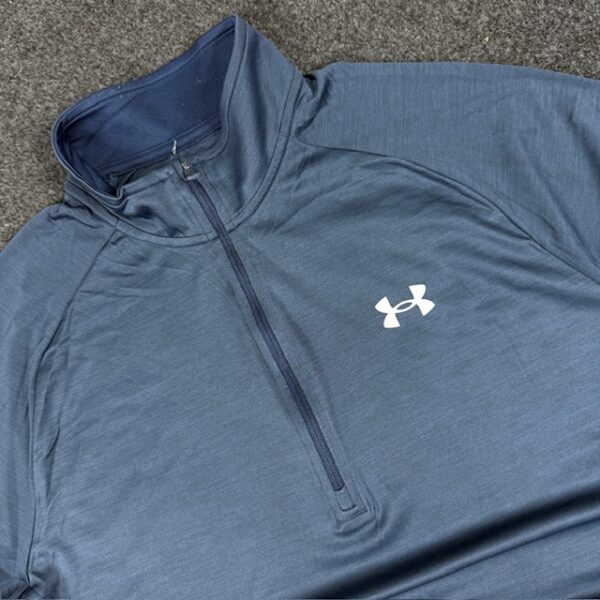 UNDER ARMOUR ACTIVEWEAR SPORTS T-SHIRT - XL - Image 2