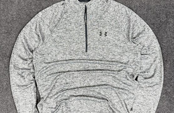 UNDER ARMOUR HEATGEAR ACTIVEWEAR T-SHIRT - XL