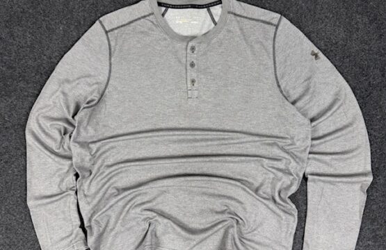 UNDER ARMOUR HEATGEAR LOOSE FIT T-SHIRT - XL