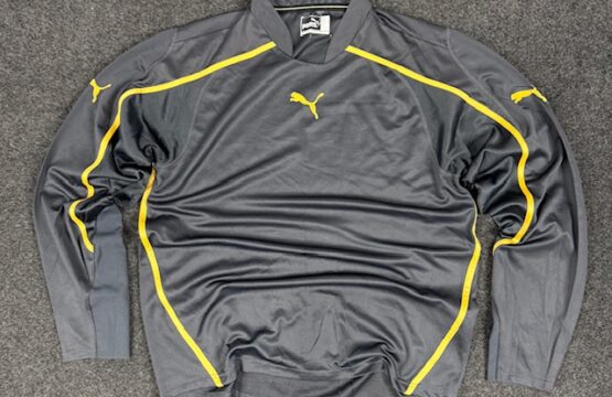 PUMA SPORTS ACTIVEWEAR JERSEY - LARGE