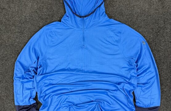 UNDER ARMOUR FITTED ACTIVEWEAR T-SHIRT - XXL