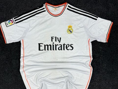 REALMADRID FOOTBALL JERSEY - LARGE