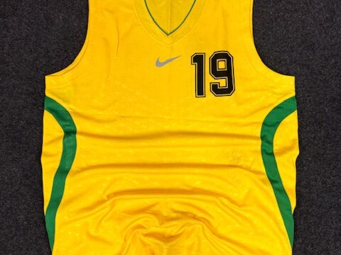 NIKE DRY FIT ACTIVEWEAR VEST. -XL