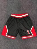 Sports shorts - LARGE