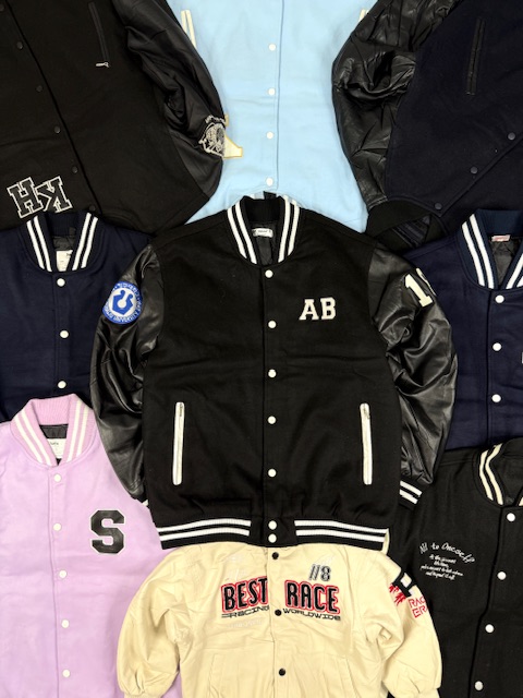 black varsity jacket from Korea University - XL