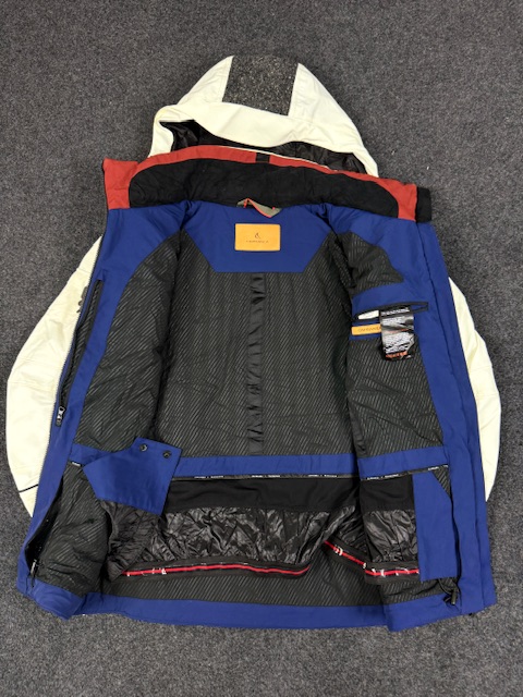 CAPRANEA MEN’S SKI JACKET - MEDIUM - Image 9