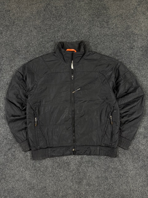 Nike acg thermal layer insulated jacket – black | winter outdoor wear (size m) Nike ACG Thermal Layer Insulated Jacket – Black | Winter Outdoor Wear (Size M)