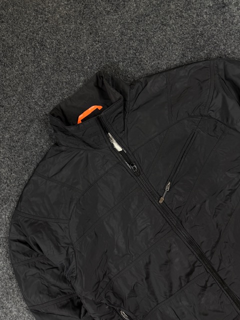 Nike acg thermal layer insulated jacket – black | winter outdoor wear (size m) Nike ACG Thermal Layer Insulated Jacket – Black | Winter Outdoor Wear (Size M) - Image 2