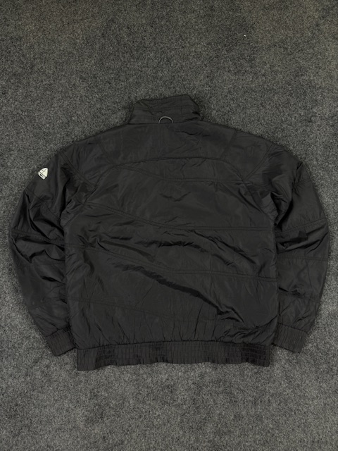 Nike acg thermal layer insulated jacket – black | winter outdoor wear (size m) Nike ACG Thermal Layer Insulated Jacket – Black | Winter Outdoor Wear (Size M) - Image 6