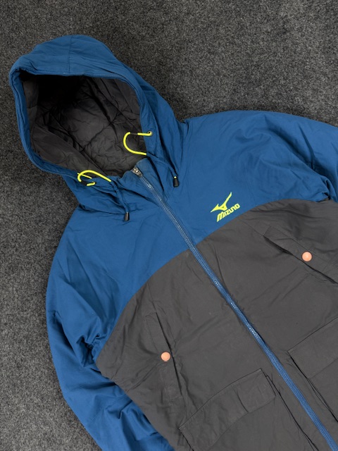 Mizuno hooded padded winter jacket – blue & grey | zip-up | size m Mizuno Hooded Padded Winter Jacket – Blue & Grey | Zip-Up | Size M - Image 2