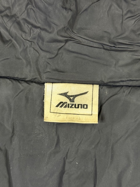 Mizuno hooded padded winter jacket – blue & grey | zip-up | size m Mizuno Hooded Padded Winter Jacket – Blue & Grey | Zip-Up | Size M - Image 3