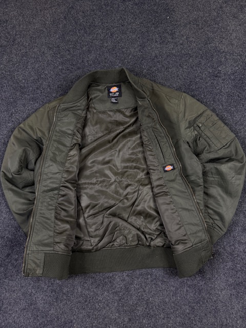 Dickies olive green bomber jacket – zip-up winter wear | size xl Dickies Olive Green Bomber Jacket – Zip-Up Winter Wear | Size XL - Image 4